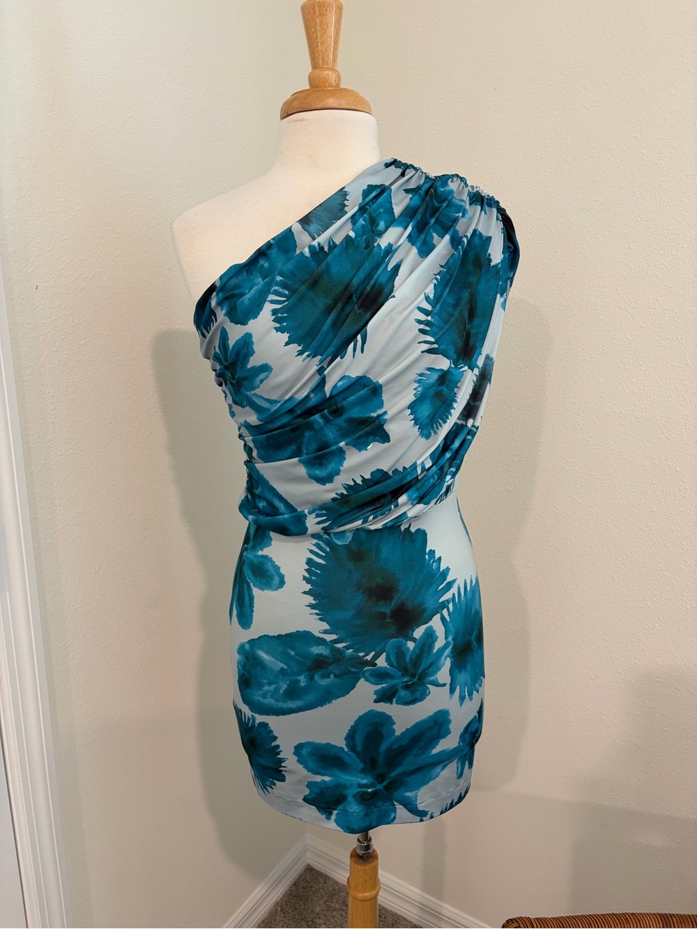 Amanda Uprichard Dupree Midi Dress